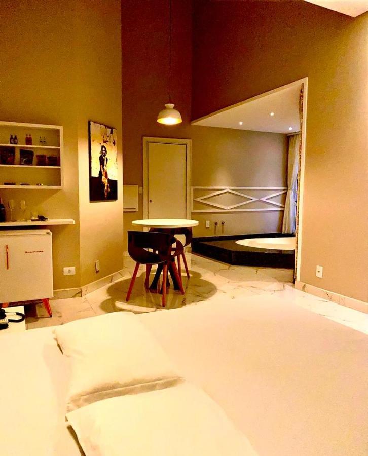 Pousada E Motel Blue Inn Cascavel  Zewnętrze zdjęcie